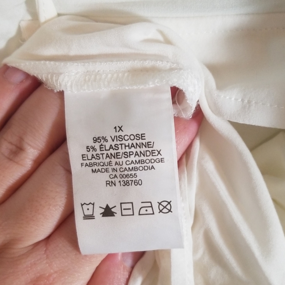 White Penningtons pullover top with tie front 1X - Picture 4 of 4